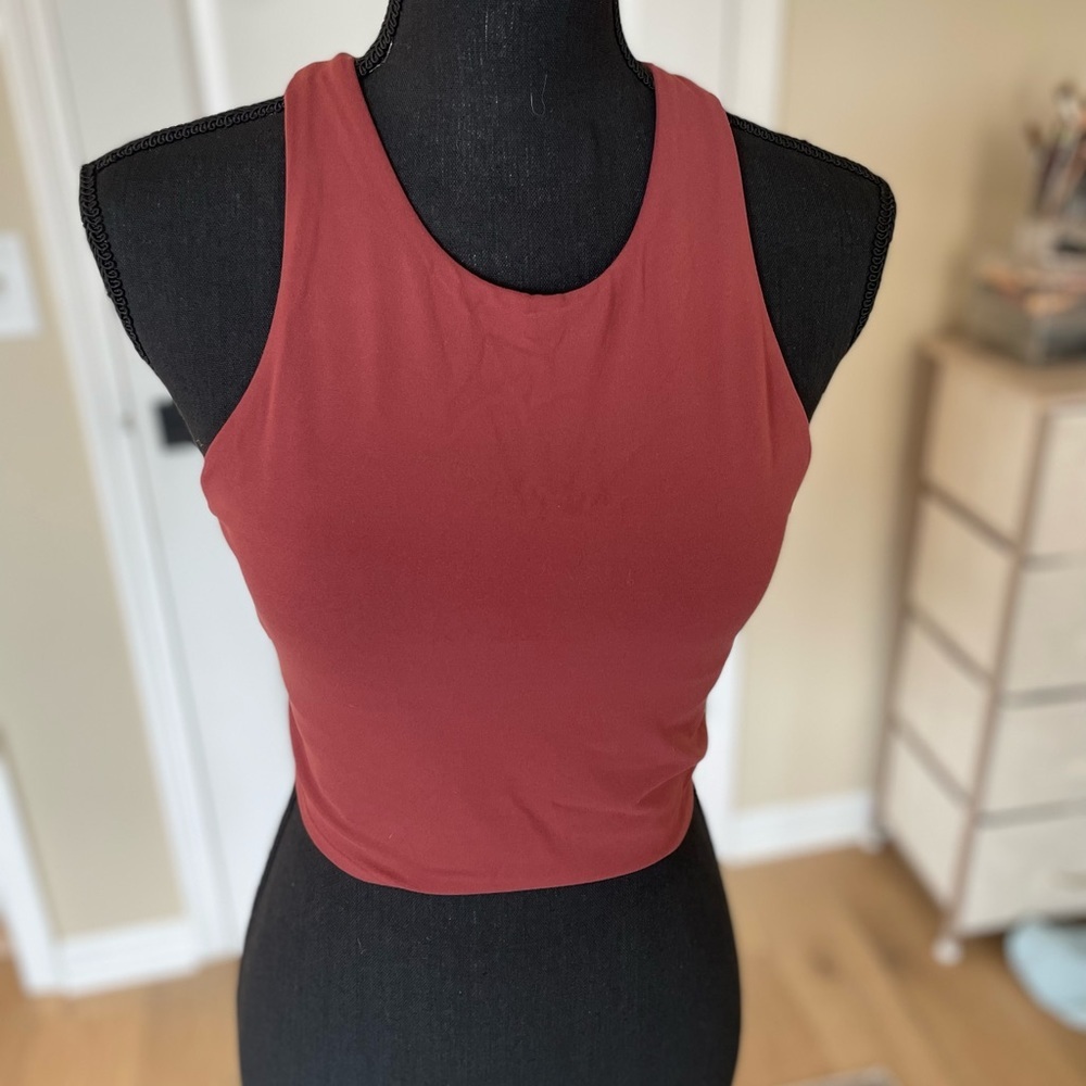 Athleta Ebb to Street Cropped Racerback Tank Top